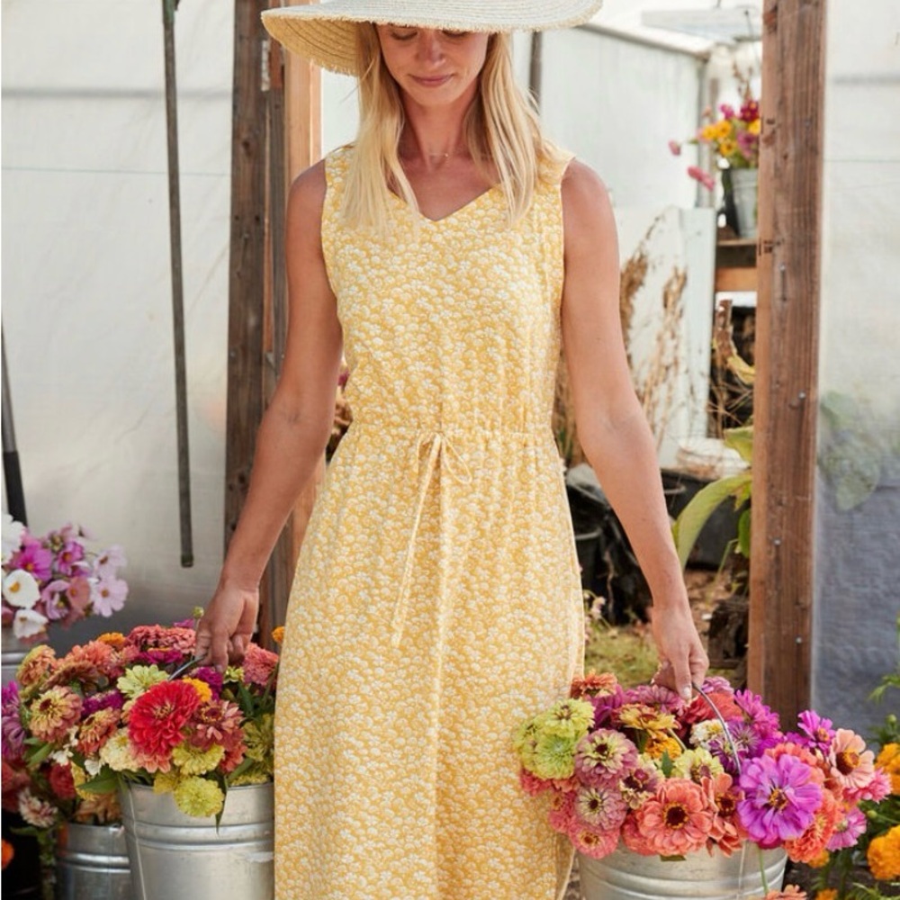 Duluth Trading Sleeveless Yellow Floral Drawstring Midi Dress